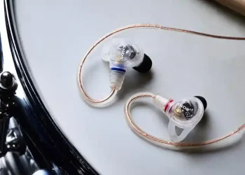 Sony IER-M500 professionelle In-Ear-Monitore im transparenten Design für Bühne und Studio