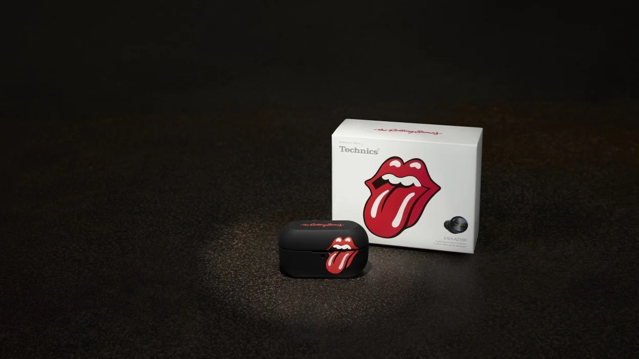 Technics EAH-AZ100 Rolling Stones Limited Edition med svart laddningsfodral och exklusivt skyddsfodral.