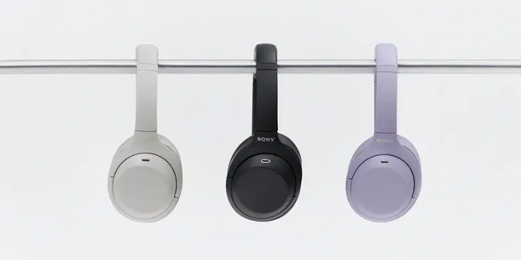Sony WH-1000XM4C in drei verschiedenen Farben