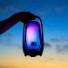 JBL Pulse 6 mit 360-Grad-Lichtshow und beleuchtetem Griff